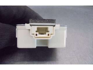 Блок управления BCWB675D4A, X1T65272A Mazda 3