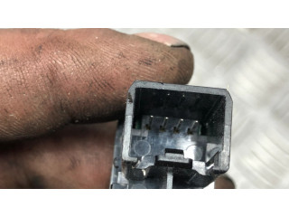 Включатель электрических окон