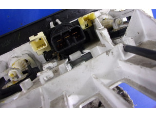 Блок управления климат-контролем    Mazda 323