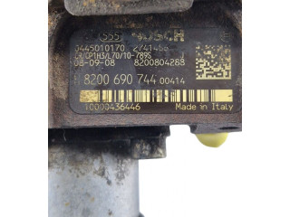 Vstřikovací čerpadlo 8200690744, 0445010170   Opel Vivaro    M9R 
