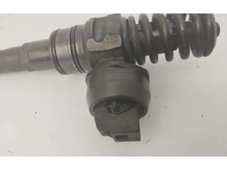 Форсунка 038130079TX    Volkswagen Caddy   