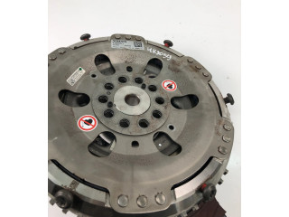 Генератор 31491811, UK3059 Volvo XC90