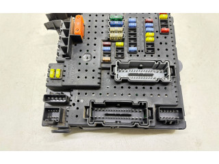 Блок предохранителей 30728512   Volvo V70    