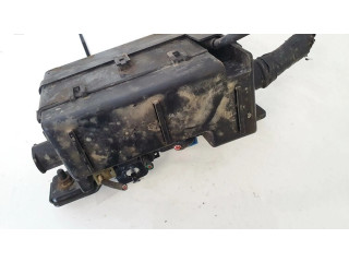 Pojistková skříňka KIA Carnival 2001