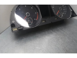 Přístrojová deska Volkswagen PASSAT 2014 3AA920870P