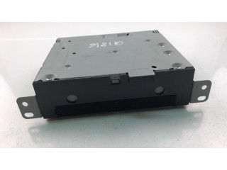 Радио/ проигрыватель CD/DVD / навигация