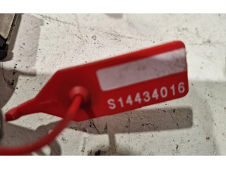 Vstřikovací lišta 55515688 Opel Astra K