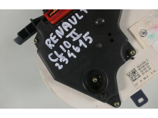 Панель приборов 8200332247 Renault Clio II