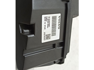 Дисплей    31453867   Volvo XC90