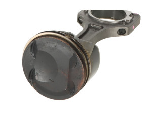 Шатун Genesis G70