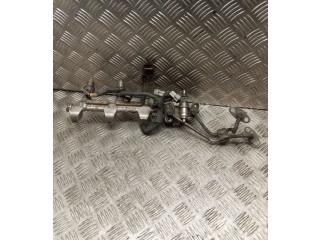 Топливная рампа Mitsubishi Carisma