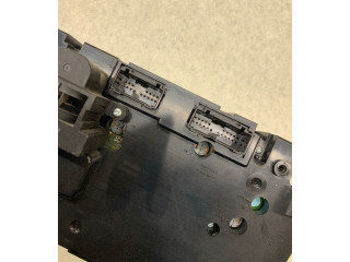 Блок управления климат-контролем 30746022, M4041300108   Volvo XC70