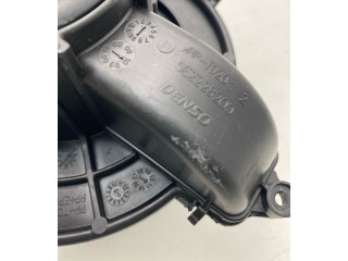 Вентилятор печки       Peugeot Partner