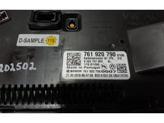 Přístrojová deska Volkswagen Touareg III 2021 761920790