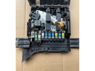 Pojistková skříňka 97061030300 Porsche Panamera (970) 2014