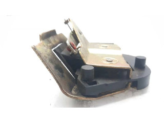 Замок задней крышки (наружный)