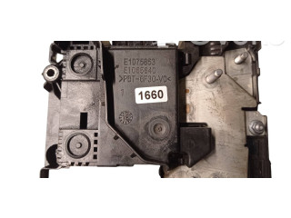 Блок предохранителей 9831821480, E2348991000   Peugeot Expert    