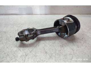  Поршень с шатуном    Nissan X-Trail T30  