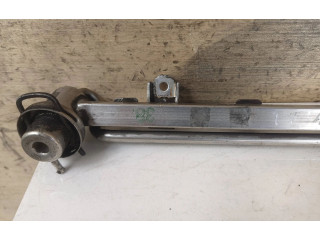 Vstřikovací lišta 06A133681 Audi TT Mk1