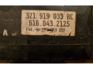 Přístrojová deska Volkswagen PASSAT B2 1986 321919033BC, 6160432125