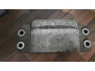 Подушка двигателя