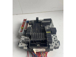 Блок предохранителей 8645729, 8688153 Volvo V70