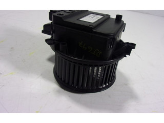 Вентилятор печки    4M1820021, 4M1820021C   Audi Q5 SQ5