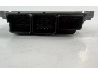 Блок управления двигателем Блок управления 31355669, S180134102B   Volvo V70