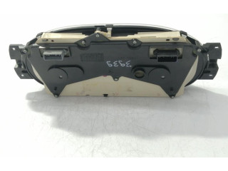 Панель приборов 8200435079 Dacia Logan I