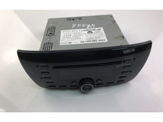 Радио/ проигрыватель CD/DVD / навигация