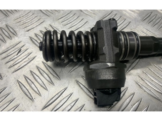 Форсунка 038130073AG    Volkswagen Touran I   