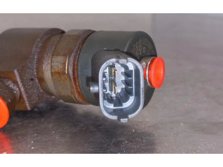 Vstřikovač 0445110165 Opel Zafira B