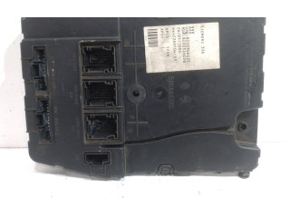 Pojistková skříňka Řídící jednotka BSM 8200306435, S118400320C Renault Megane II 2004