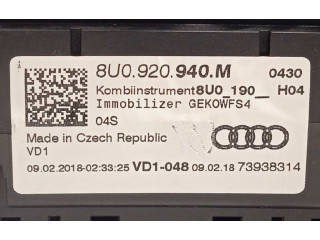 Панель приборов 8U0920940M   Audi Q3 F3       