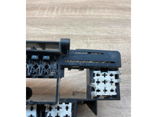 Pojistková skříňka 1685450240 Mercedes-Benz A W168 1997