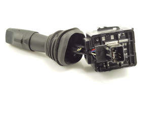 Ручка стеклоочистителей    Chevrolet Captiva