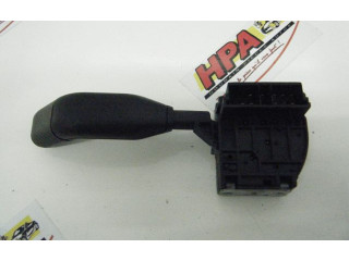 Ручка стеклоочистителей Renault Clio I