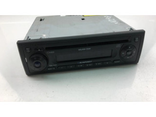 Радио/ проигрыватель CD/DVD / навигация