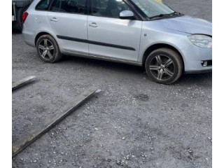 Зеркало электрическое Skoda Fabia Mk2 (5J) 2007 - 2014 года