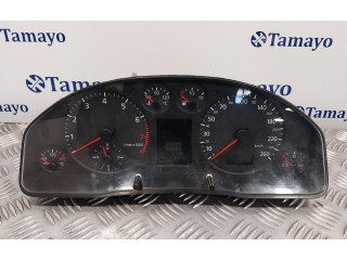 Панель приборов 8D0919881J, 110008991002 Audi A4 Allroad