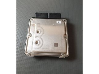 Блок управления двигателя 04L907309R   Skoda Octavia Mk3 (5E)