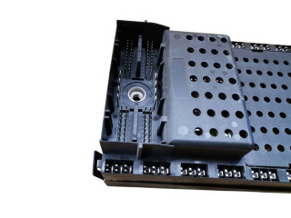 Блок предохранителей 08696098, 08696040   Volvo XC90    