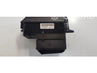 Блок предохранителей     Mini One - Cooper R50 - 53    