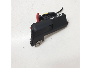 Плюсовый провод (аккумулятора)