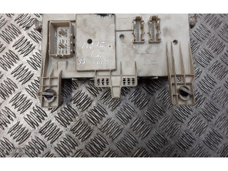 Pojistková skříňka 30728906, 519096408 Volvo S40 2005