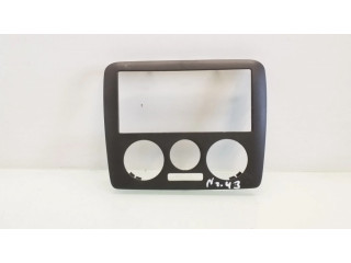 Другая деталь салона