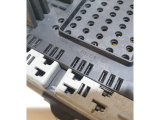 Блок предохранителей 8622520, 9162316 Volvo S60