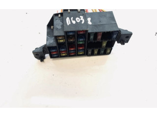 Блок предохранителей  7703297597   Renault Clio II    