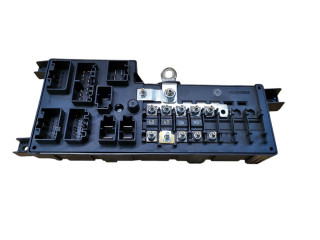 Блок предохранителей 30728008, 518828108 Volvo S80