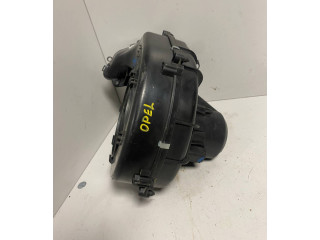 Вентилятор печки 13149484, 560961104 Opel Meriva A